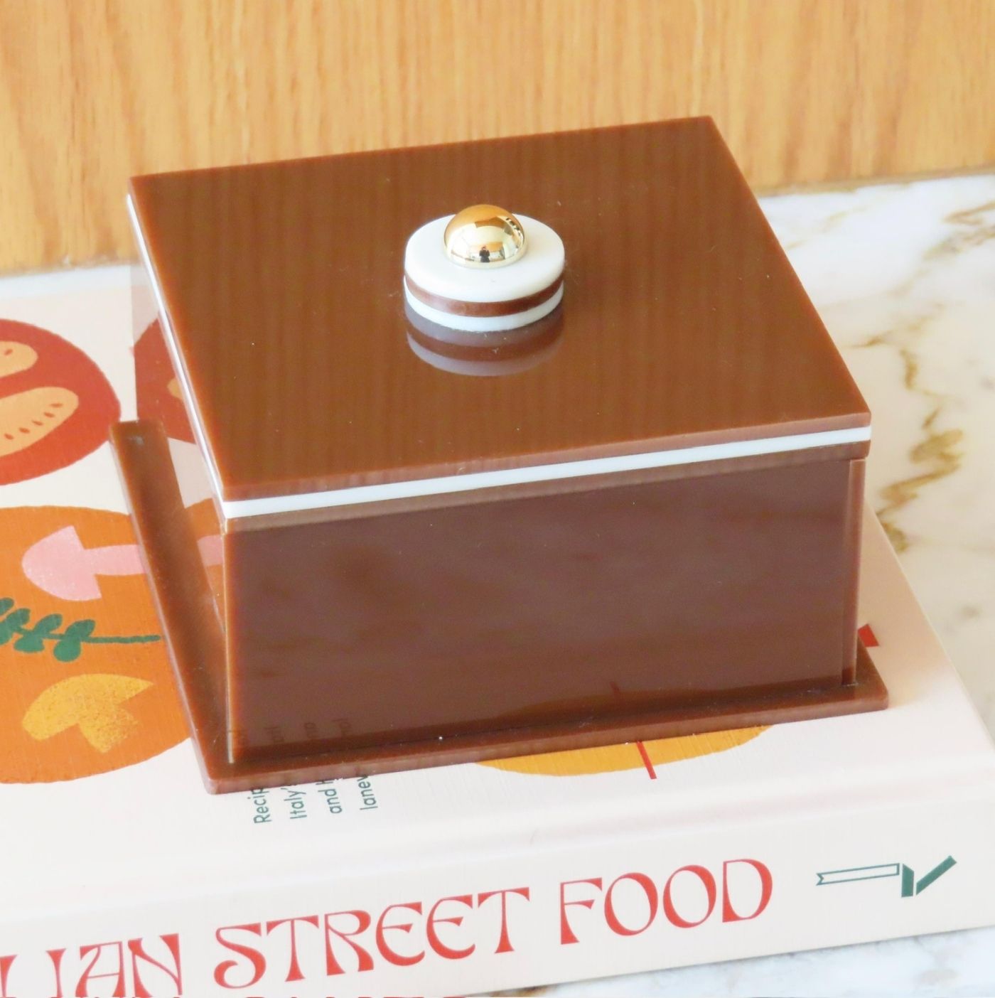 Micro Box Stripes Brown