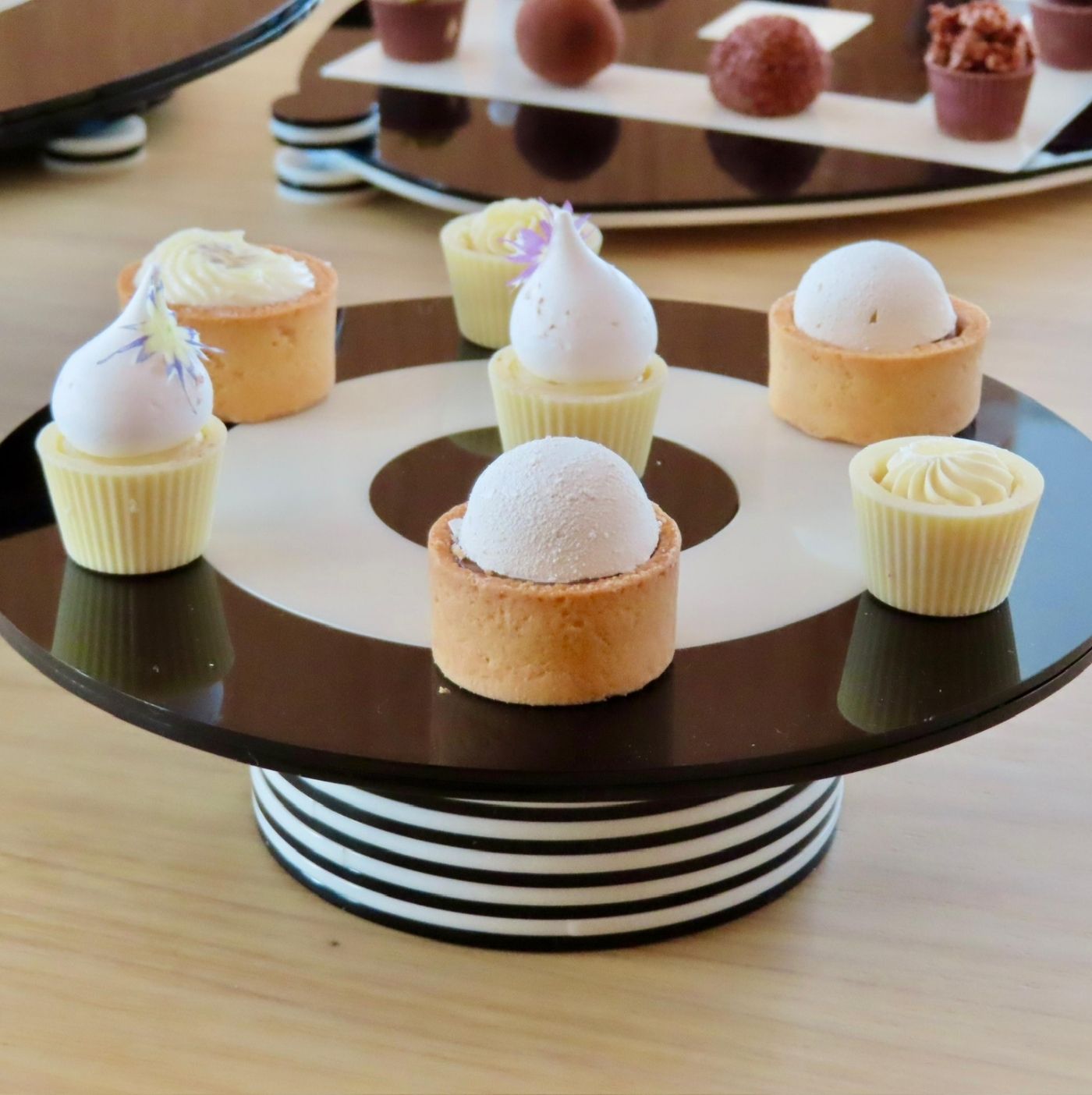 Mini Cake Stripes Black