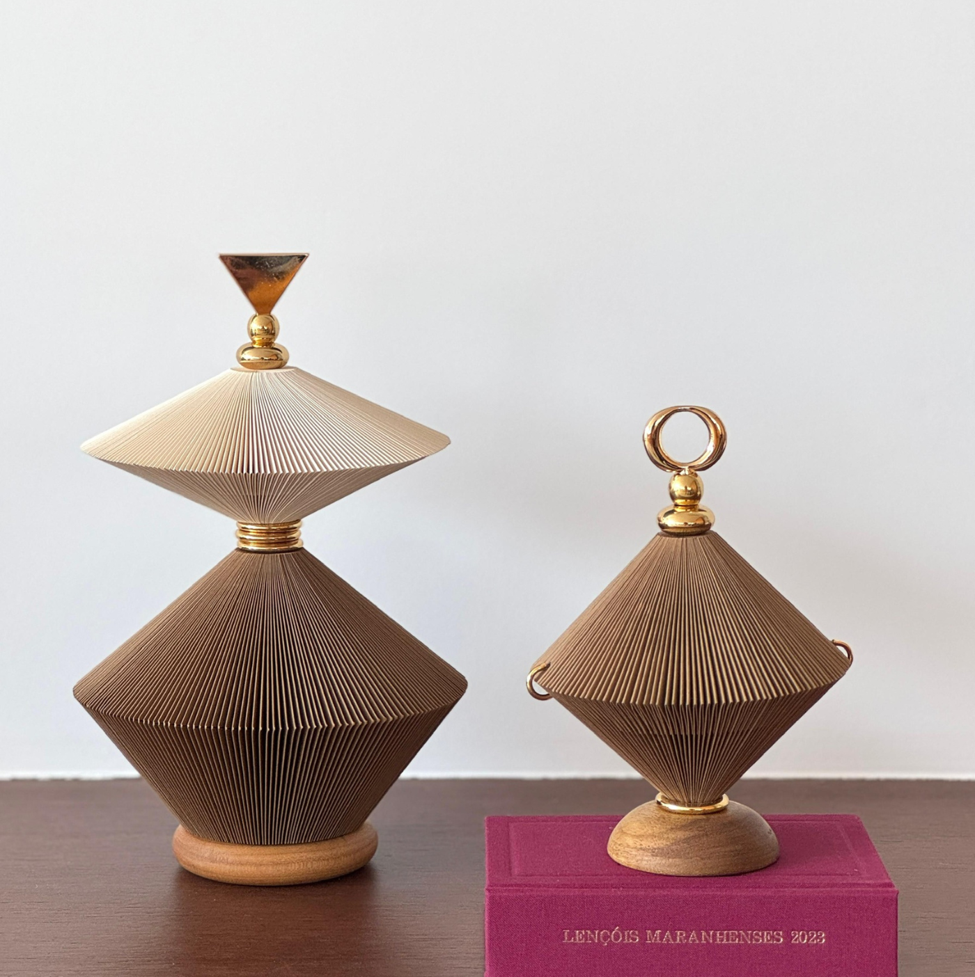 Kokeshi Brown e Off