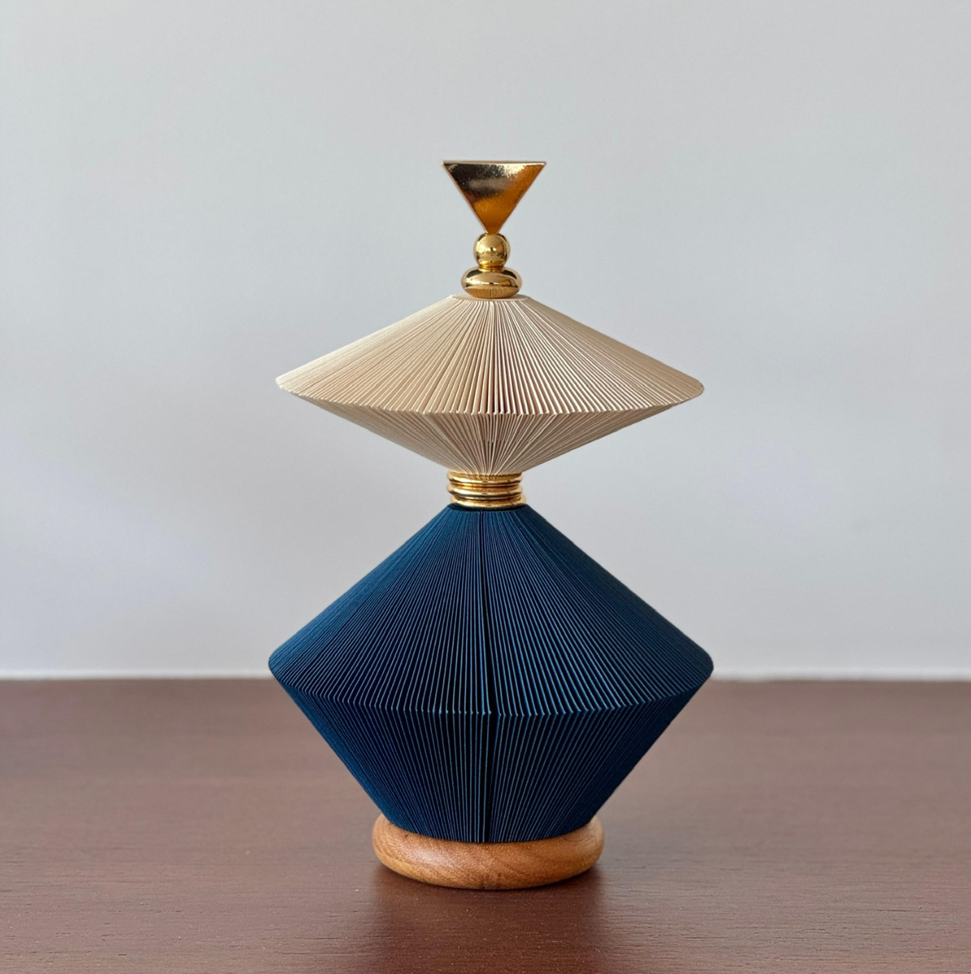 Kokeshi Marinho e Off